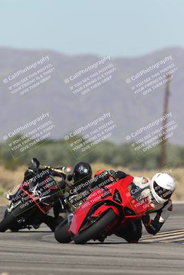 media/Oct-13-2025-Moto Forza (Mon) [[a66d839500]]/2-A Group/Session 3 (Turn 16)/